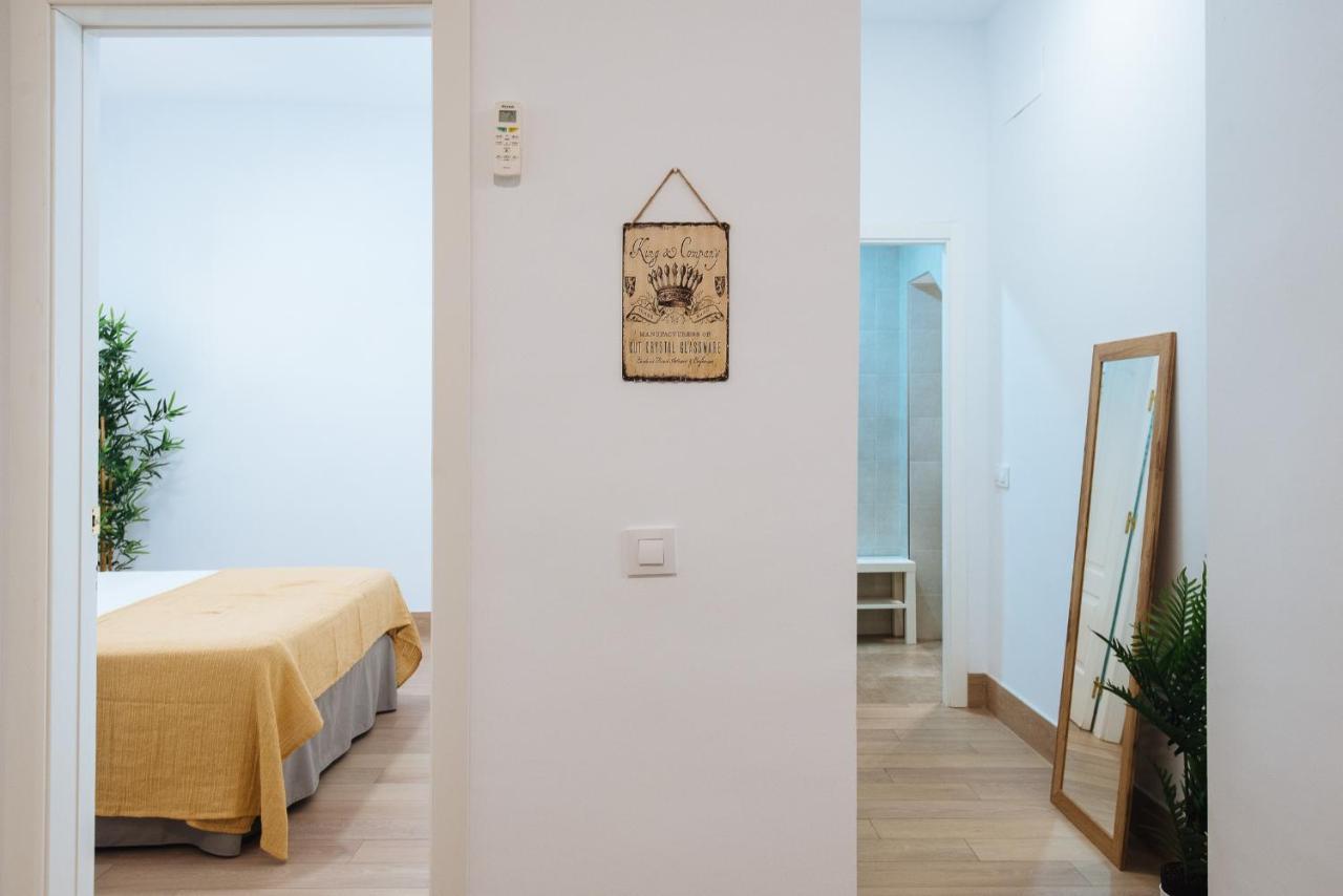 Hostly Rbh0 Modern Apartment Севилья Экстерьер фото